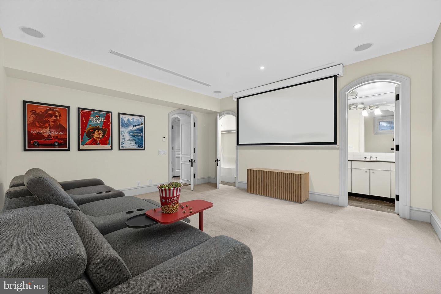 2915 O ST NW, WASHINGTON, District Of Columbia 20007, 8 Bedrooms Bedrooms, 7 Rooms Rooms,7 BathroomsBathrooms,Residential,For sale,2915 O ST NW,DCDC2210832 MLS # DCDC2210832