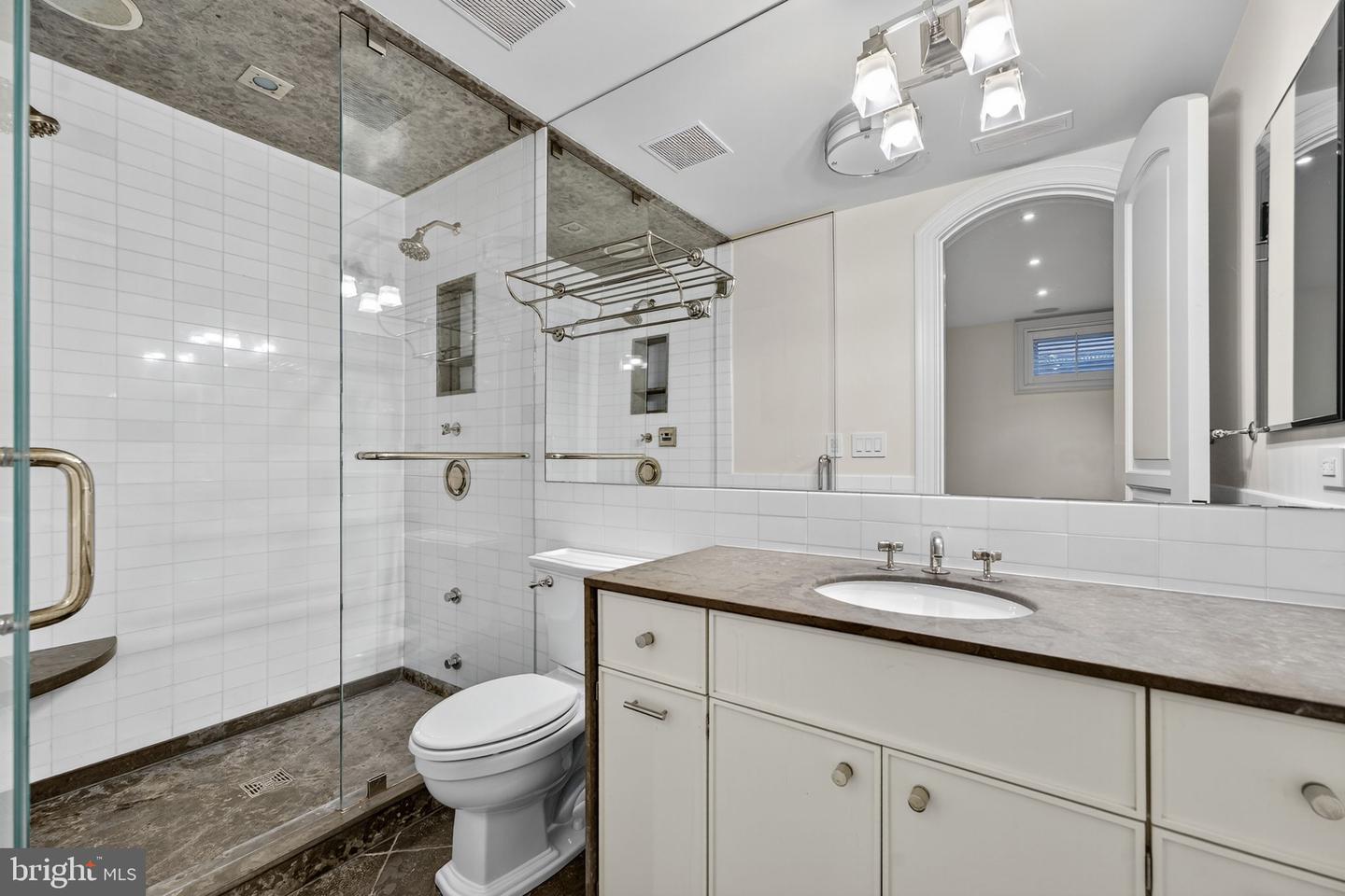2915 O ST NW, WASHINGTON, District Of Columbia 20007, 8 Bedrooms Bedrooms, 7 Rooms Rooms,7 BathroomsBathrooms,Residential,For sale,2915 O ST NW,DCDC2210832 MLS # DCDC2210832