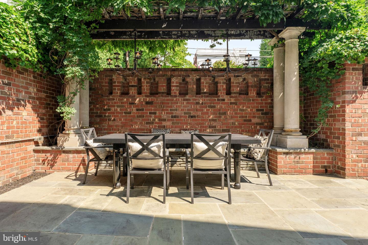2915 O ST NW, WASHINGTON, District Of Columbia 20007, 8 Bedrooms Bedrooms, 7 Rooms Rooms,7 BathroomsBathrooms,Residential,For sale,2915 O ST NW,DCDC2210832 MLS # DCDC2210832