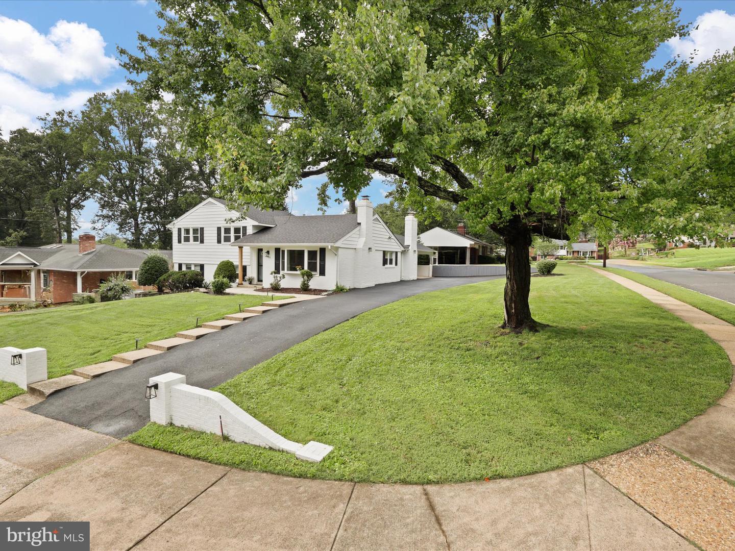 7900 GOSPORT LN, SPRINGFIELD, Virginia 22151, 4 Bedrooms Bedrooms, ,2 BathroomsBathrooms,Residential,For sale,7900 GOSPORT LN,VAFX2256208 MLS # VAFX2256208