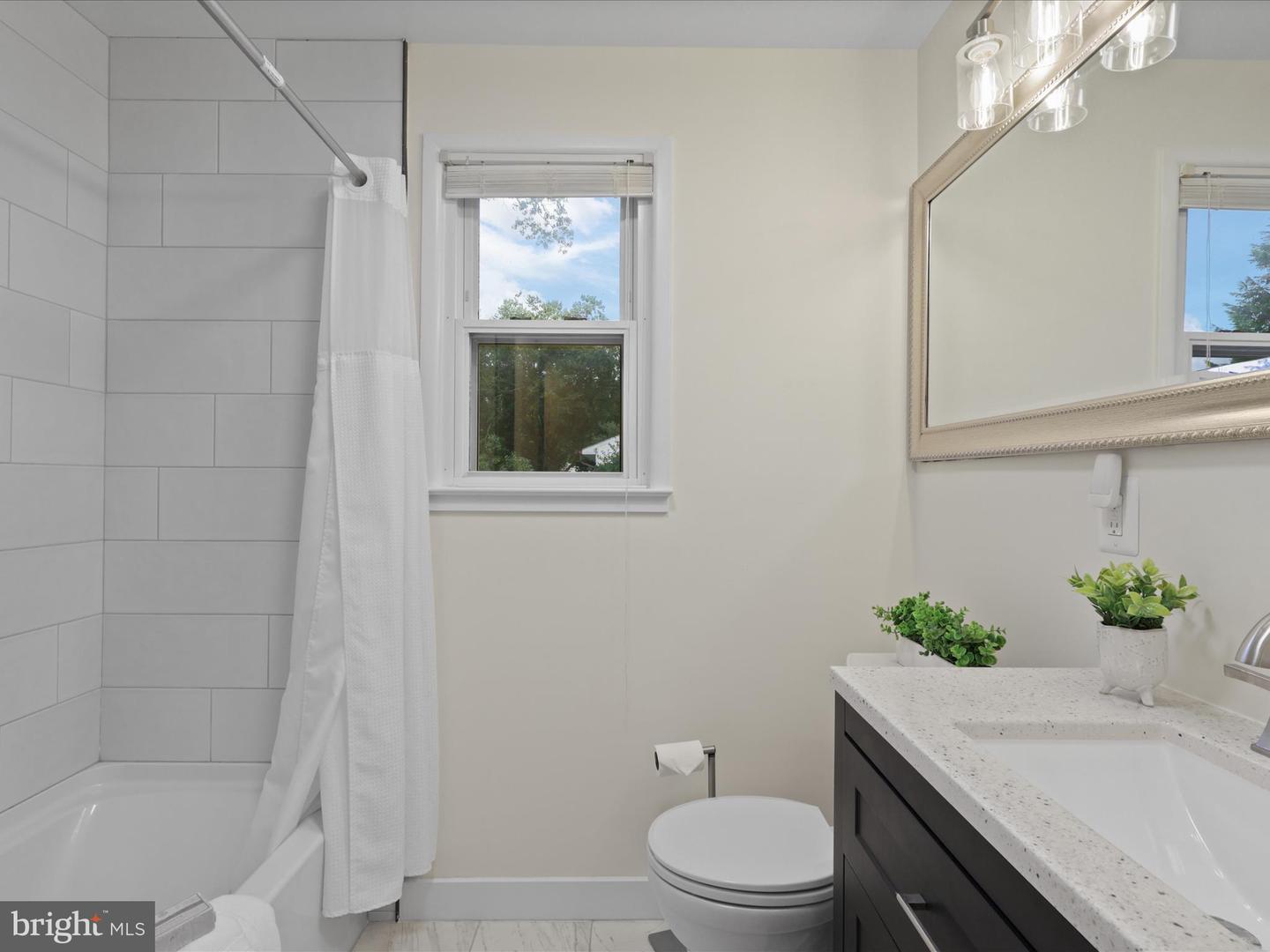 7900 GOSPORT LN, SPRINGFIELD, Virginia 22151, 4 Bedrooms Bedrooms, ,2 BathroomsBathrooms,Residential,For sale,7900 GOSPORT LN,VAFX2256208 MLS # VAFX2256208