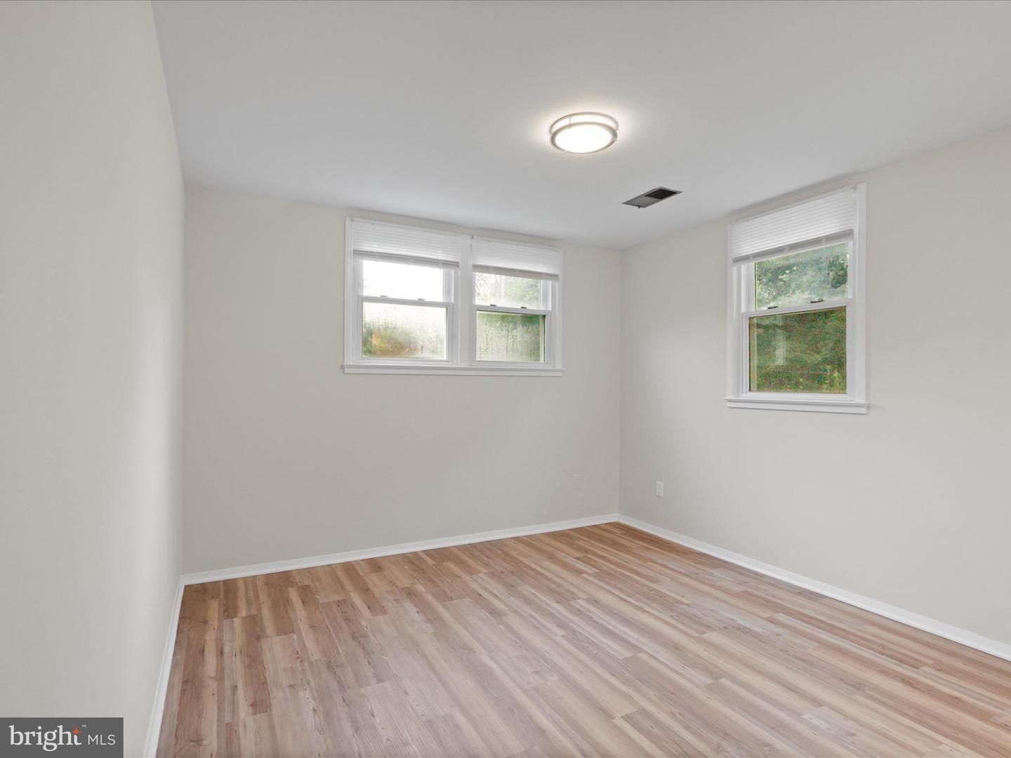 7900 GOSPORT LN, SPRINGFIELD, Virginia 22151, 4 Bedrooms Bedrooms, ,2 BathroomsBathrooms,Residential,For sale,7900 GOSPORT LN,VAFX2256208 MLS # VAFX2256208