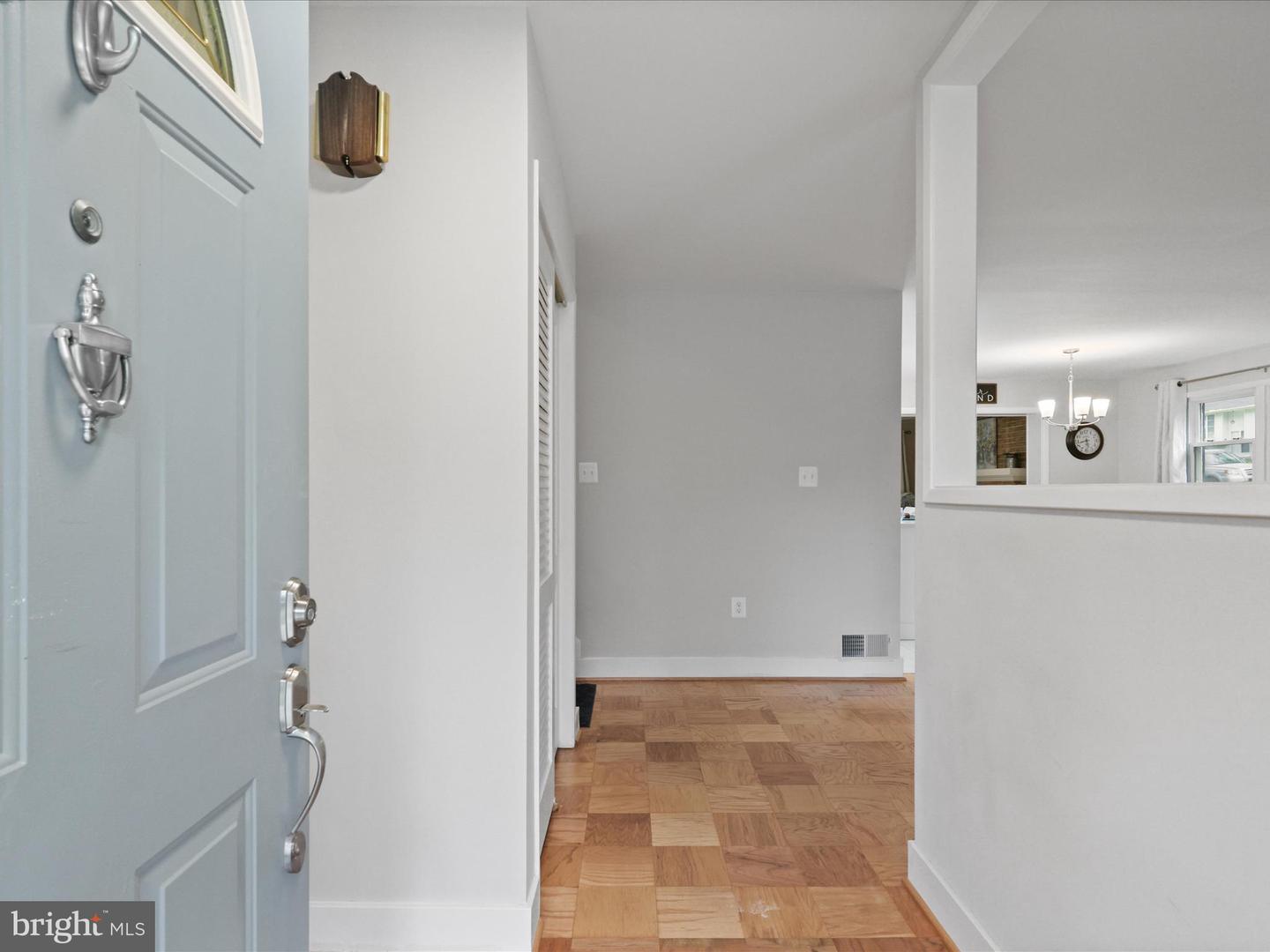 7900 GOSPORT LN, SPRINGFIELD, Virginia 22151, 4 Bedrooms Bedrooms, ,2 BathroomsBathrooms,Residential,For sale,7900 GOSPORT LN,VAFX2256208 MLS # VAFX2256208
