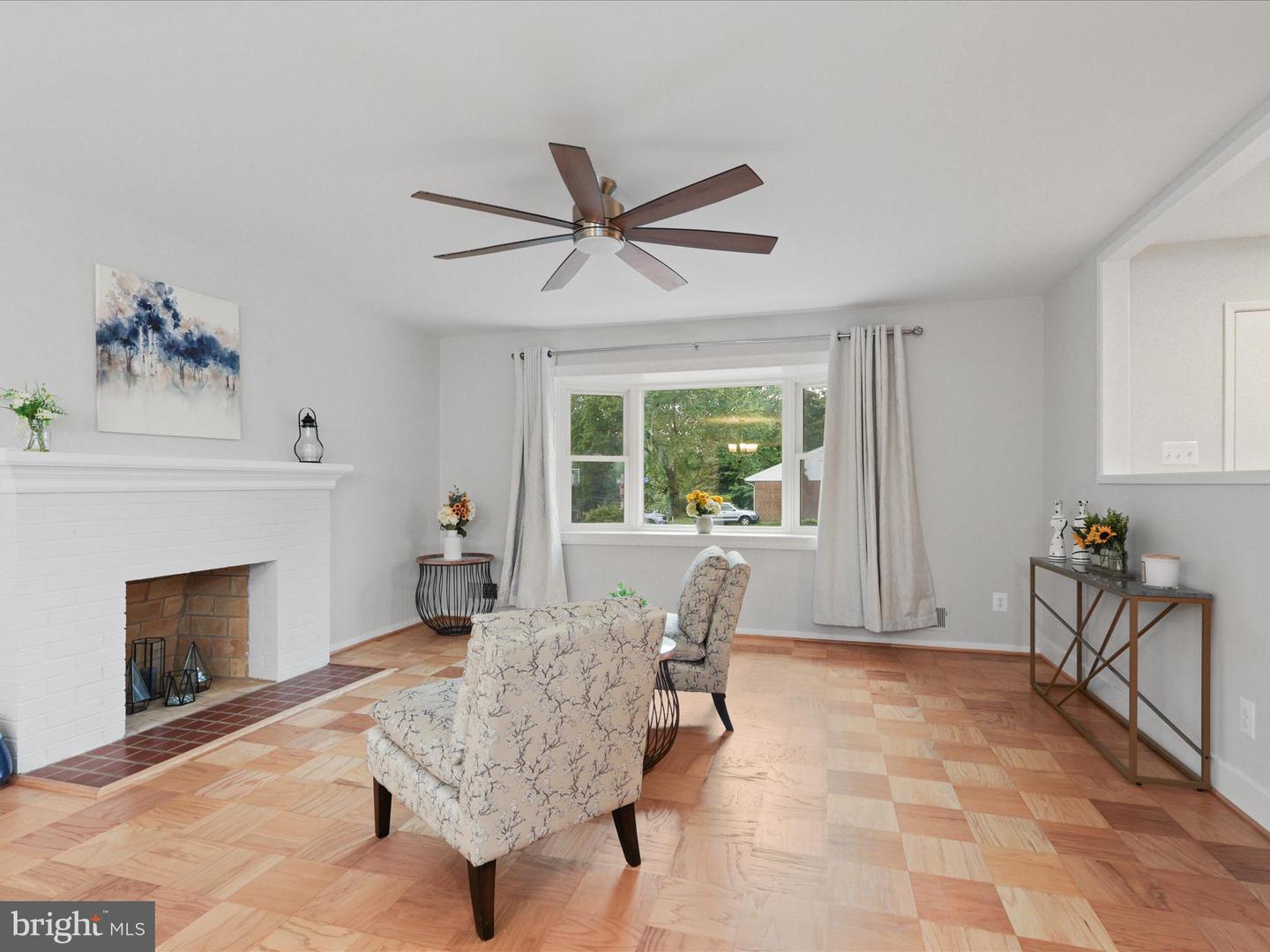 7900 GOSPORT LN, SPRINGFIELD, Virginia 22151, 4 Bedrooms Bedrooms, ,2 BathroomsBathrooms,Residential,For sale,7900 GOSPORT LN,VAFX2256208 MLS # VAFX2256208