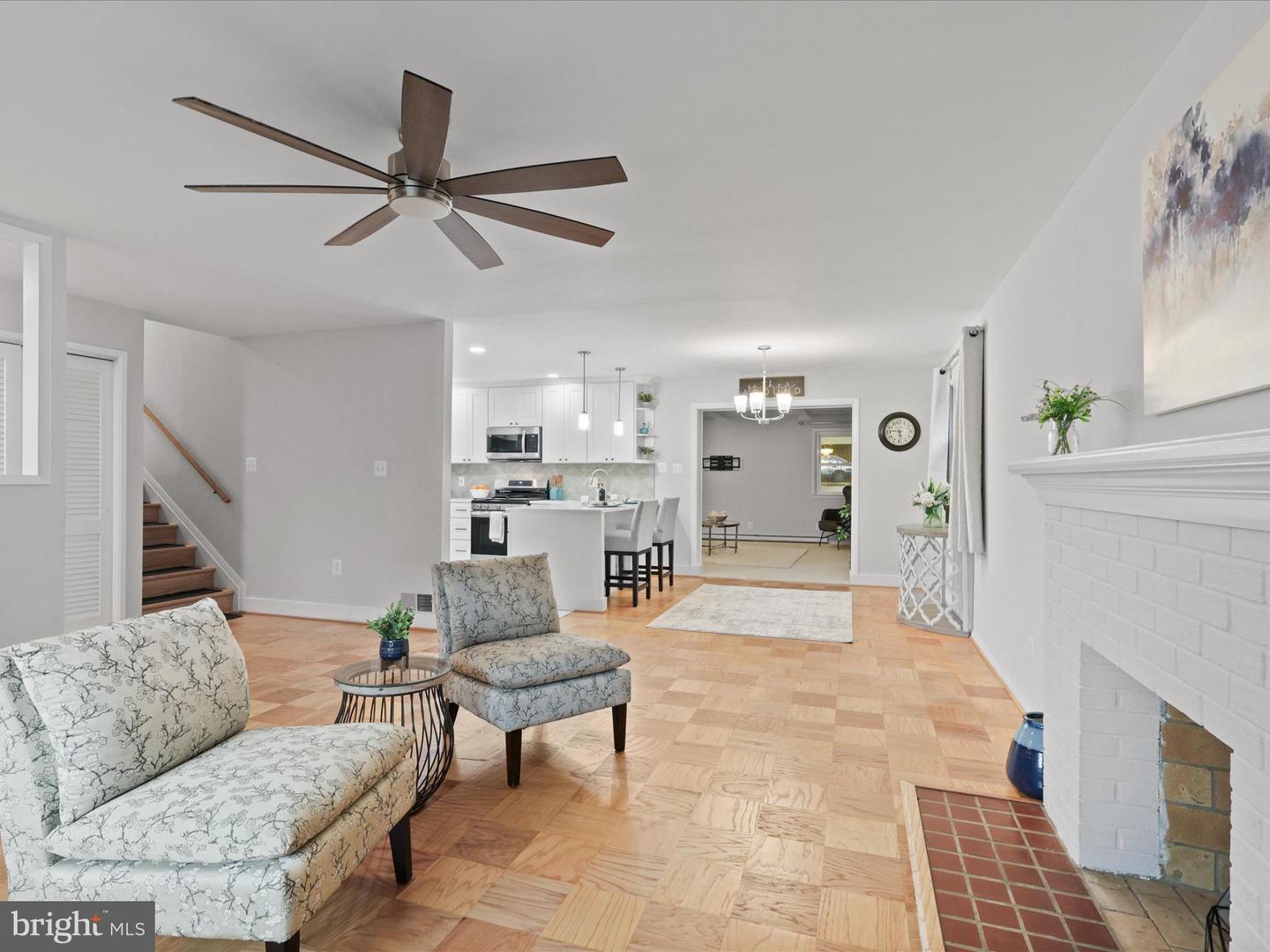 7900 GOSPORT LN, SPRINGFIELD, Virginia 22151, 4 Bedrooms Bedrooms, ,2 BathroomsBathrooms,Residential,For sale,7900 GOSPORT LN,VAFX2256208 MLS # VAFX2256208