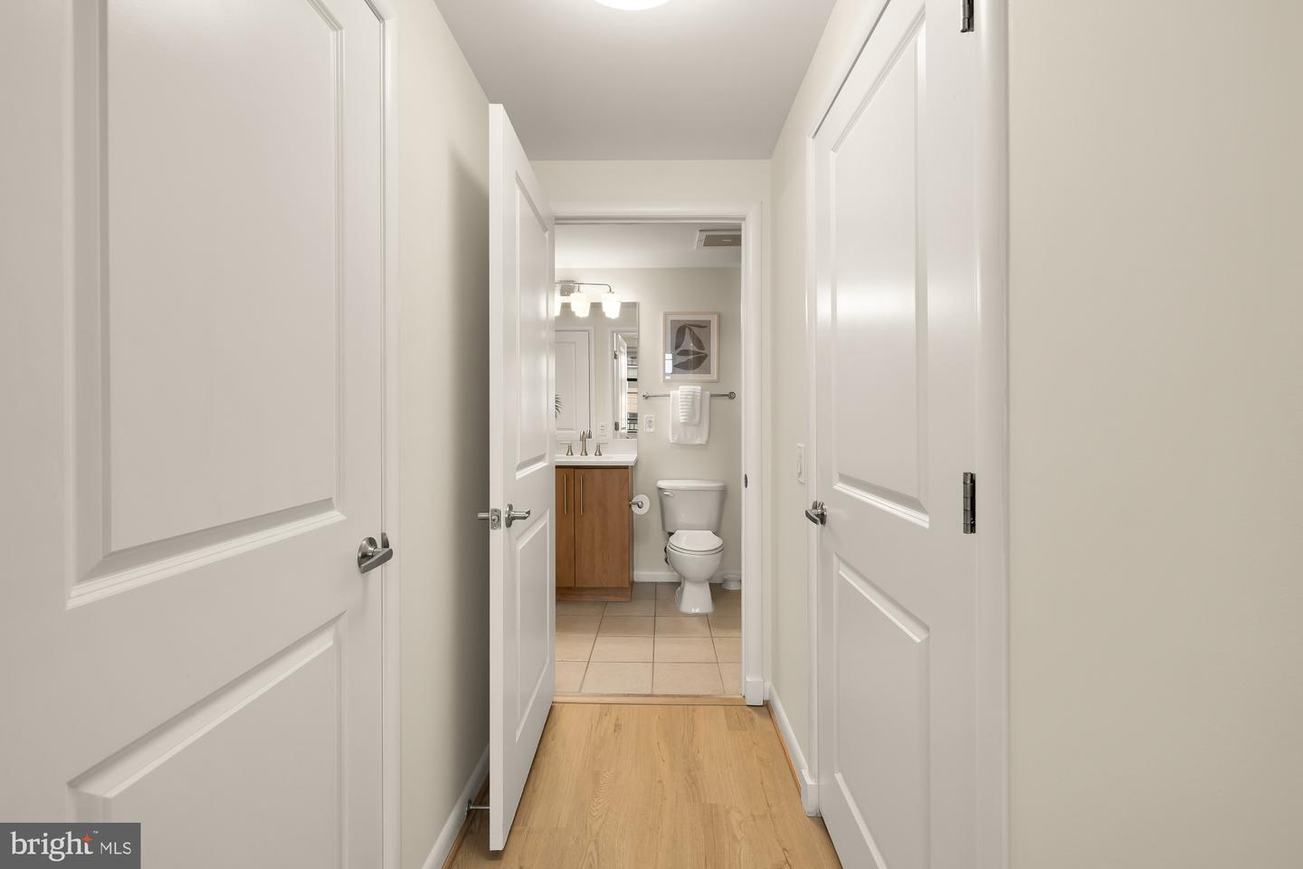 1021 N GARFIELD ST #702, ARLINGTON, Virginia 22201, 1 Bedroom Bedrooms, ,1 BathroomBathrooms,Residential,For sale,1021 N GARFIELD ST #702,VAAR2061136 MLS # VAAR2061136