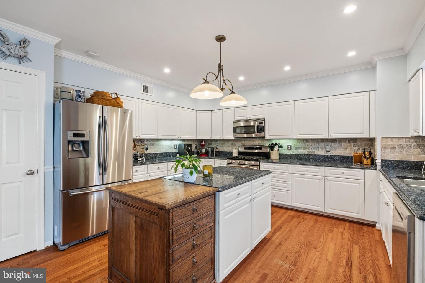 6260 HARBIN DR, ALEXANDRIA, Virginia 22310, 3 Bedrooms Bedrooms, ,3 BathroomsBathrooms,Residential,For sale,6260 HARBIN DR,VAFX2256544 MLS # VAFX2256544