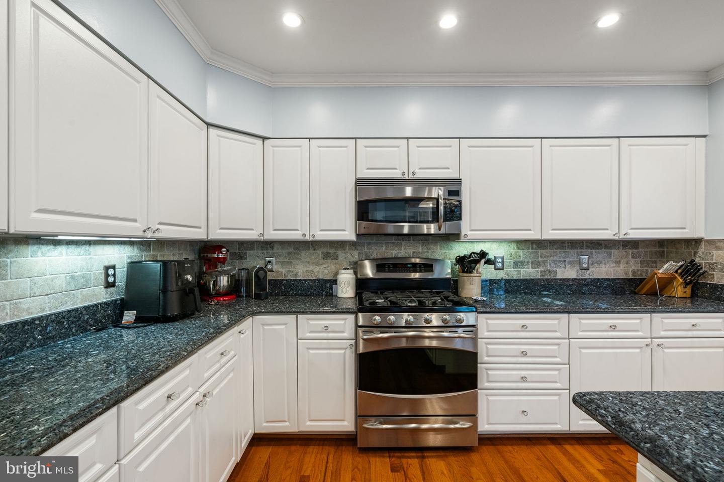 6260 HARBIN DR, ALEXANDRIA, Virginia 22310, 3 Bedrooms Bedrooms, ,3 BathroomsBathrooms,Residential,For sale,6260 HARBIN DR,VAFX2256544 MLS # VAFX2256544