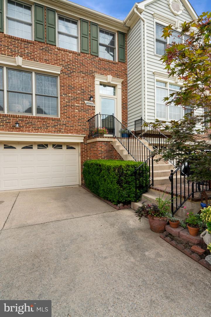 6260 HARBIN DR, ALEXANDRIA, Virginia 22310, 3 Bedrooms Bedrooms, ,3 BathroomsBathrooms,Residential,For sale,6260 HARBIN DR,VAFX2256544 MLS # VAFX2256544