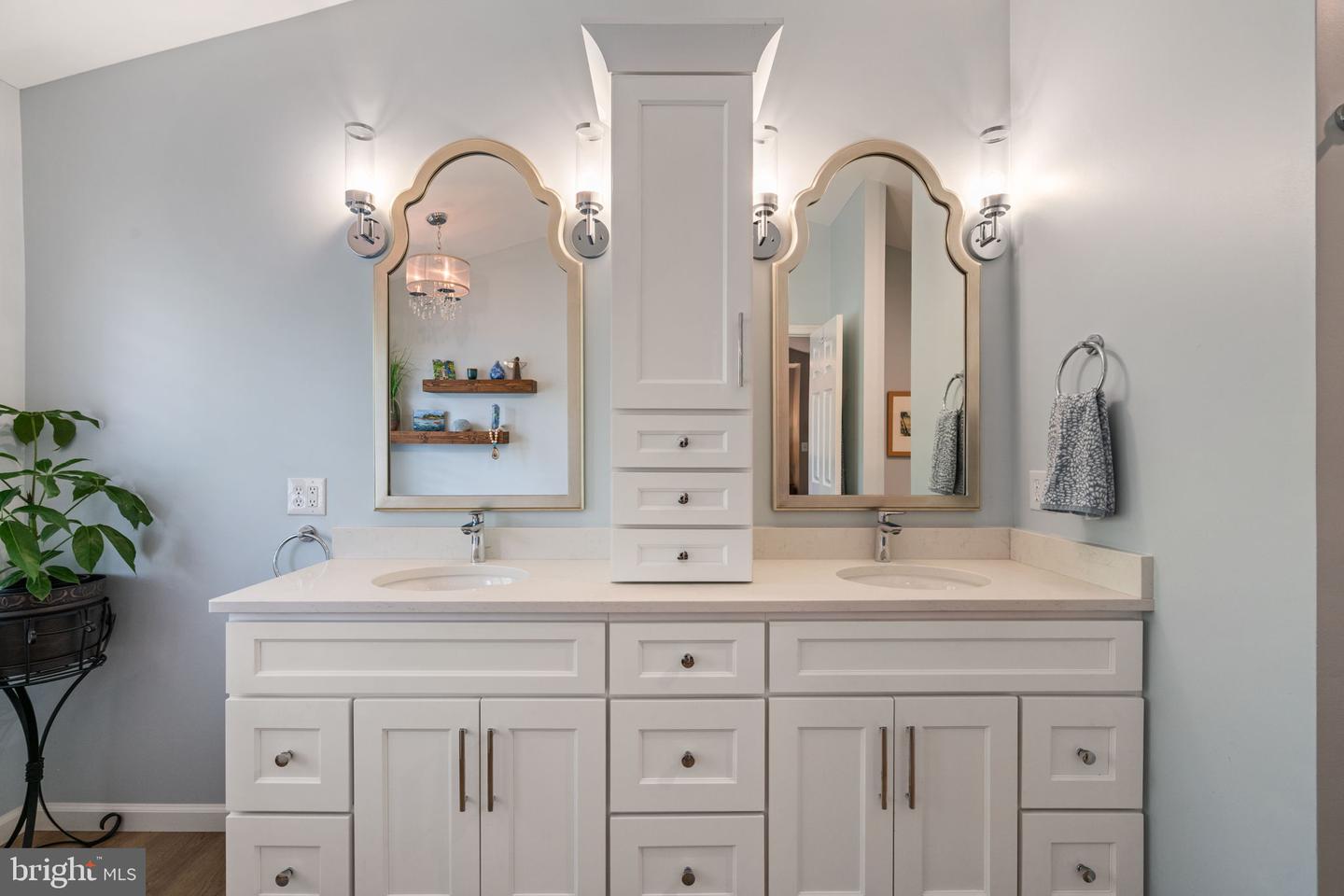 6260 HARBIN DR, ALEXANDRIA, Virginia 22310, 3 Bedrooms Bedrooms, ,3 BathroomsBathrooms,Residential,For sale,6260 HARBIN DR,VAFX2256544 MLS # VAFX2256544