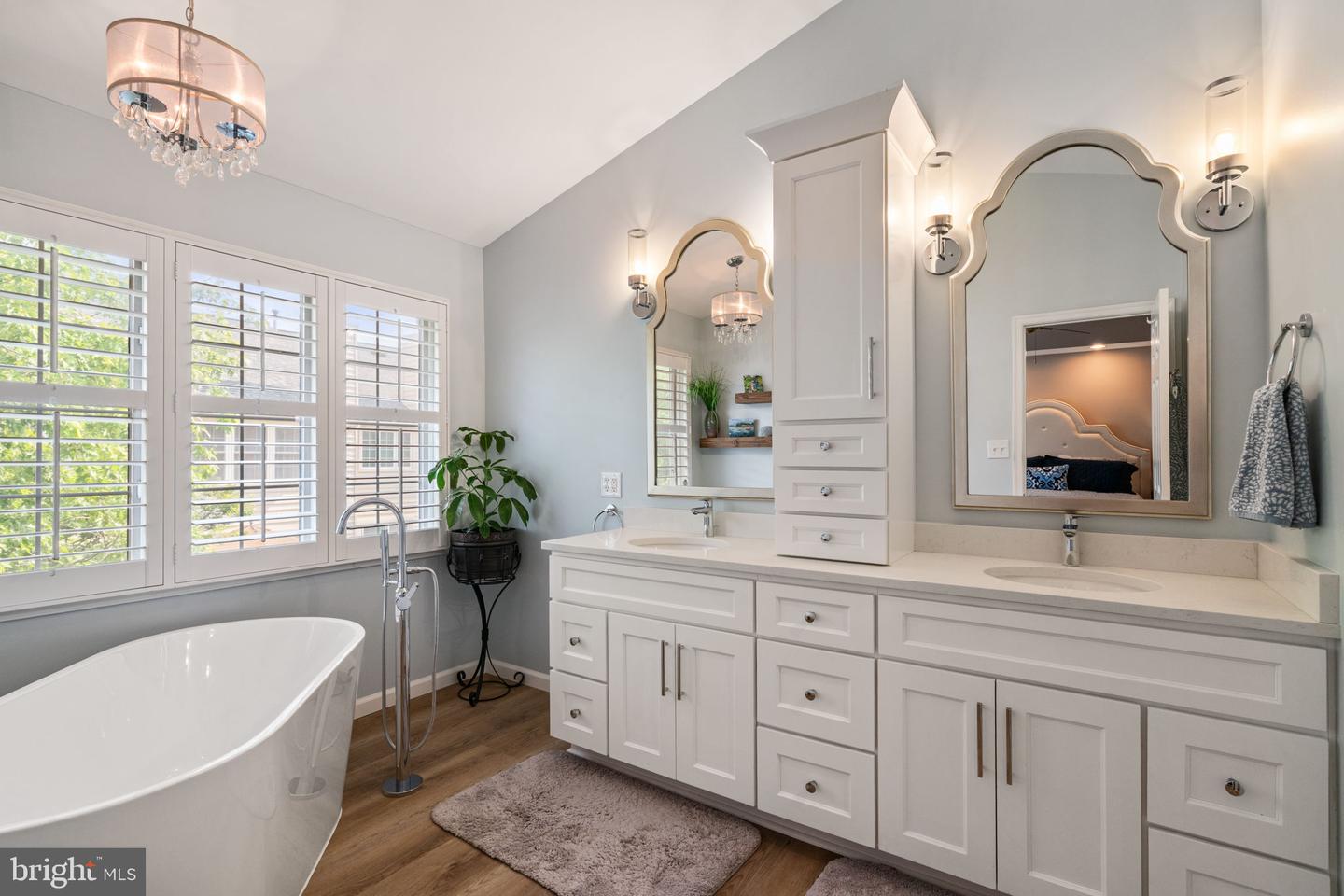 6260 HARBIN DR, ALEXANDRIA, Virginia 22310, 3 Bedrooms Bedrooms, ,3 BathroomsBathrooms,Residential,For sale,6260 HARBIN DR,VAFX2256544 MLS # VAFX2256544