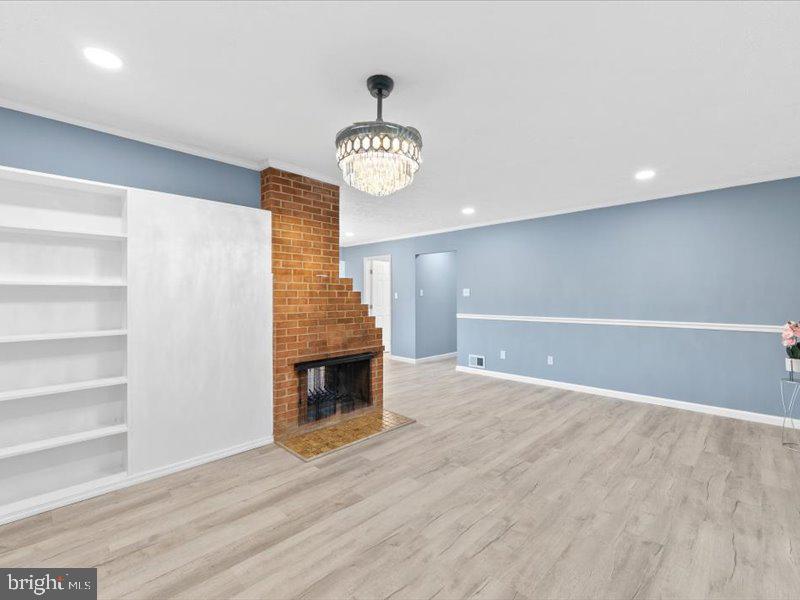 14926 GREYMONT DR, CENTREVILLE, Virginia 20120, 4 Bedrooms Bedrooms, 9 Rooms Rooms,1 BathroomBathrooms,Residential,For sale,14926 GREYMONT DR,VAFX2256698 MLS # VAFX2256698