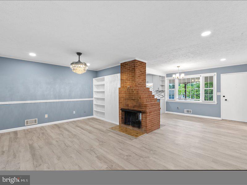 14926 GREYMONT DR, CENTREVILLE, Virginia 20120, 4 Bedrooms Bedrooms, 9 Rooms Rooms,1 BathroomBathrooms,Residential,For sale,14926 GREYMONT DR,VAFX2256698 MLS # VAFX2256698