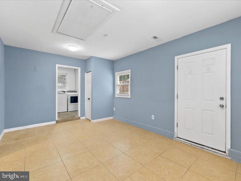 14926 GREYMONT DR, CENTREVILLE, Virginia 20120, 4 Bedrooms Bedrooms, 9 Rooms Rooms,1 BathroomBathrooms,Residential,For sale,14926 GREYMONT DR,VAFX2256698 MLS # VAFX2256698
