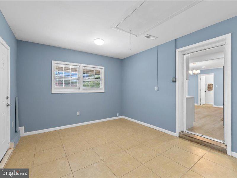 14926 GREYMONT DR, CENTREVILLE, Virginia 20120, 4 Bedrooms Bedrooms, 9 Rooms Rooms,1 BathroomBathrooms,Residential,For sale,14926 GREYMONT DR,VAFX2256698 MLS # VAFX2256698