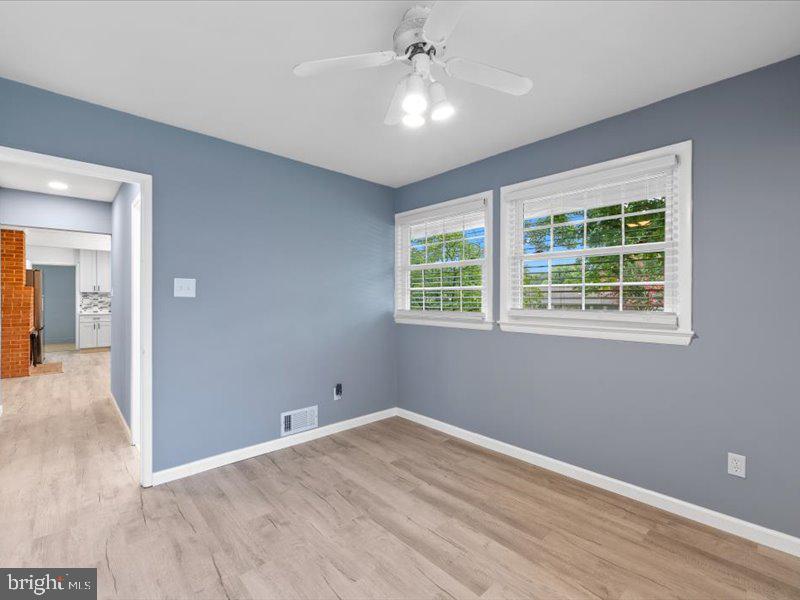 14926 GREYMONT DR, CENTREVILLE, Virginia 20120, 4 Bedrooms Bedrooms, 9 Rooms Rooms,1 BathroomBathrooms,Residential,For sale,14926 GREYMONT DR,VAFX2256698 MLS # VAFX2256698