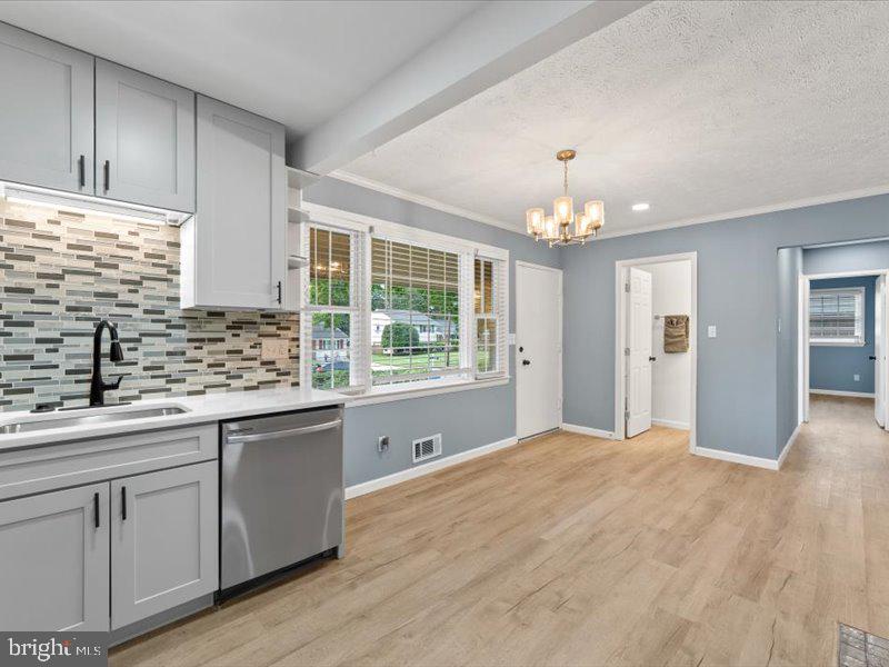 14926 GREYMONT DR, CENTREVILLE, Virginia 20120, 4 Bedrooms Bedrooms, 9 Rooms Rooms,1 BathroomBathrooms,Residential,For sale,14926 GREYMONT DR,VAFX2256698 MLS # VAFX2256698