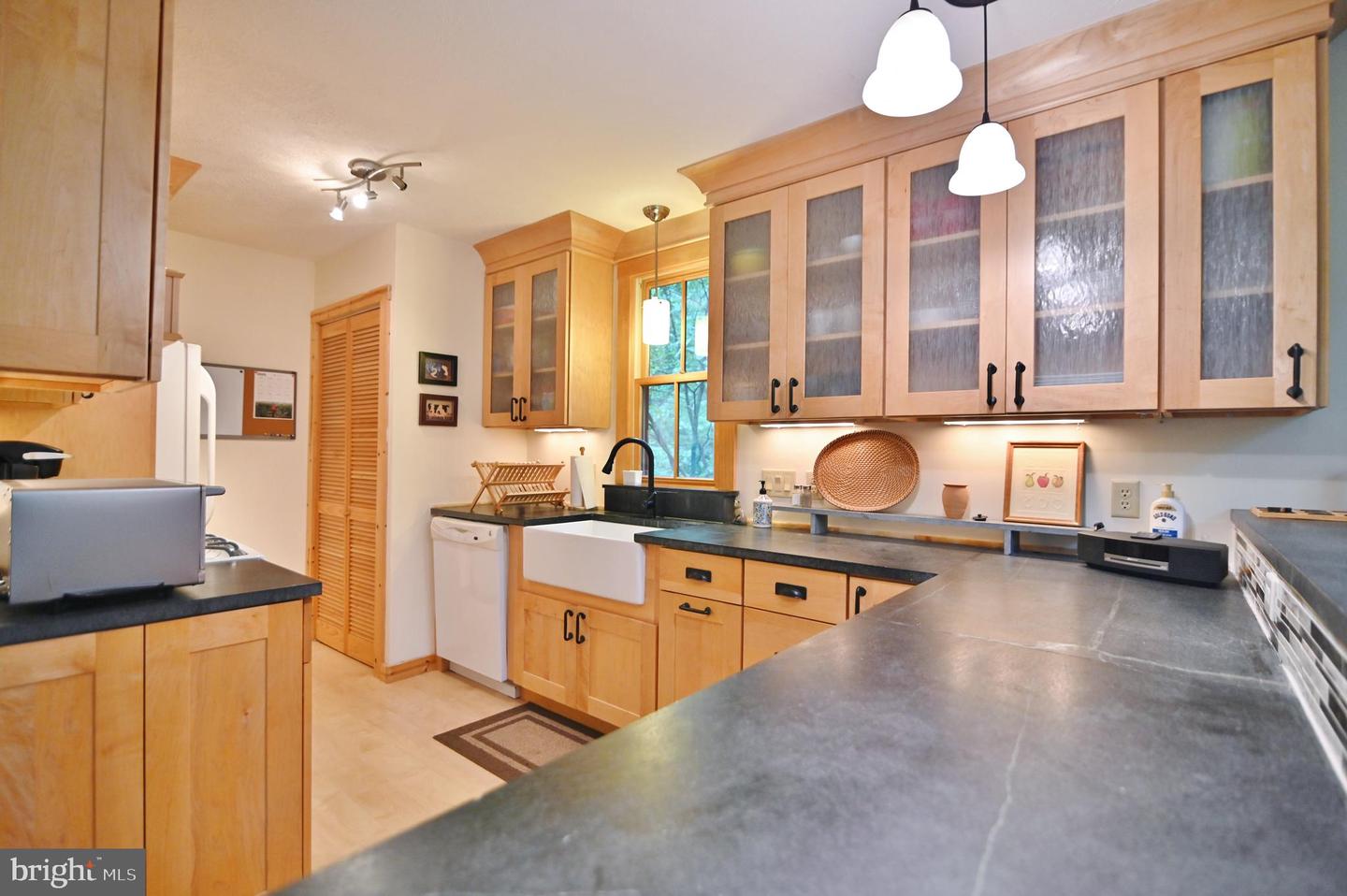 381 BASS WOOD LN, MOUNT JACKSON, Virginia 22842, 2 Bedrooms Bedrooms, ,2 BathroomsBathrooms,Residential,For sale,381 BASS WOOD LN,VASH2012068 MLS # VASH2012068