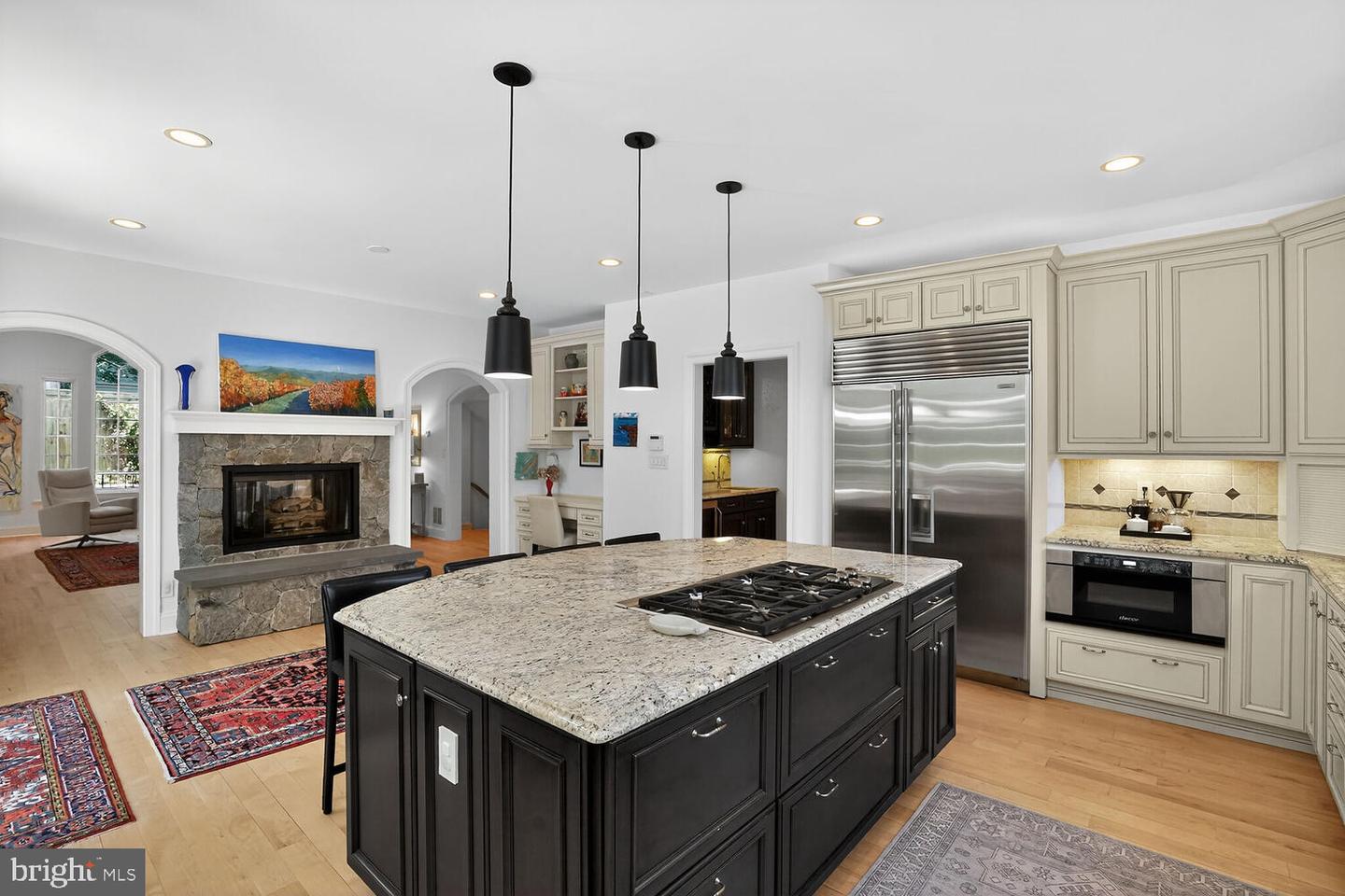802 BEVERLEY DR, ALEXANDRIA, Virginia 22302, 5 Bedrooms Bedrooms, ,3 BathroomsBathrooms,Residential,For sale,802 BEVERLEY DR,VAAX2047780 MLS # VAAX2047780