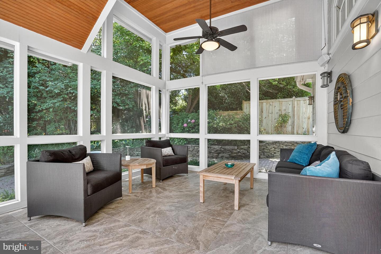 802 BEVERLEY DR, ALEXANDRIA, Virginia 22302, 5 Bedrooms Bedrooms, ,3 BathroomsBathrooms,Residential,For sale,802 BEVERLEY DR,VAAX2047780 MLS # VAAX2047780