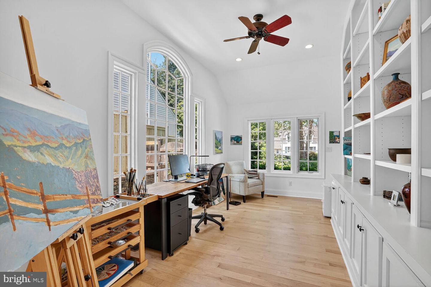 802 BEVERLEY DR, ALEXANDRIA, Virginia 22302, 5 Bedrooms Bedrooms, ,3 BathroomsBathrooms,Residential,For sale,802 BEVERLEY DR,VAAX2047780 MLS # VAAX2047780