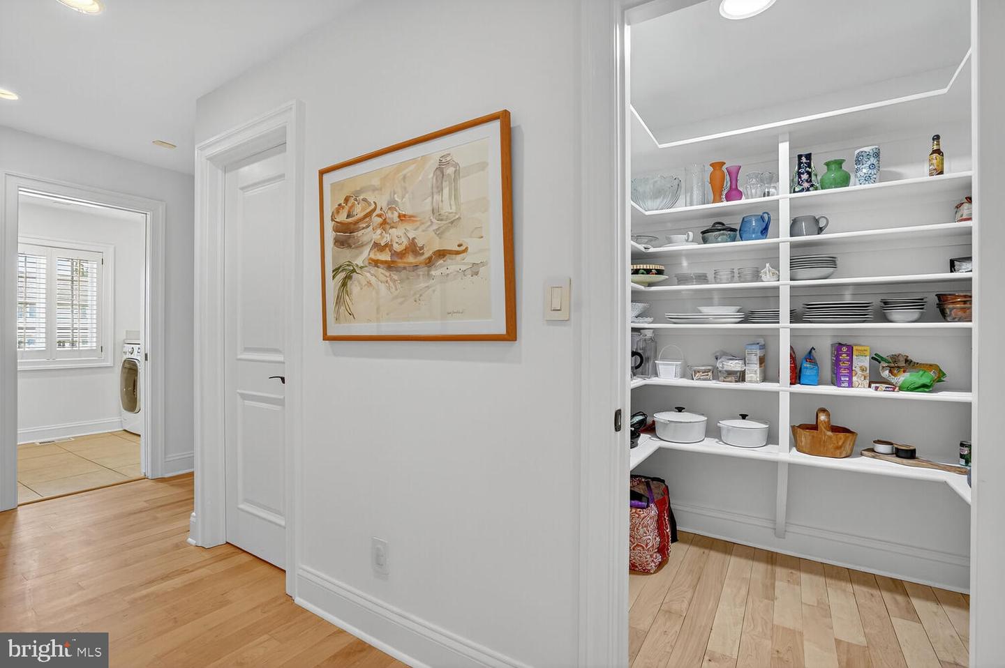 802 BEVERLEY DR, ALEXANDRIA, Virginia 22302, 5 Bedrooms Bedrooms, ,3 BathroomsBathrooms,Residential,For sale,802 BEVERLEY DR,VAAX2047780 MLS # VAAX2047780