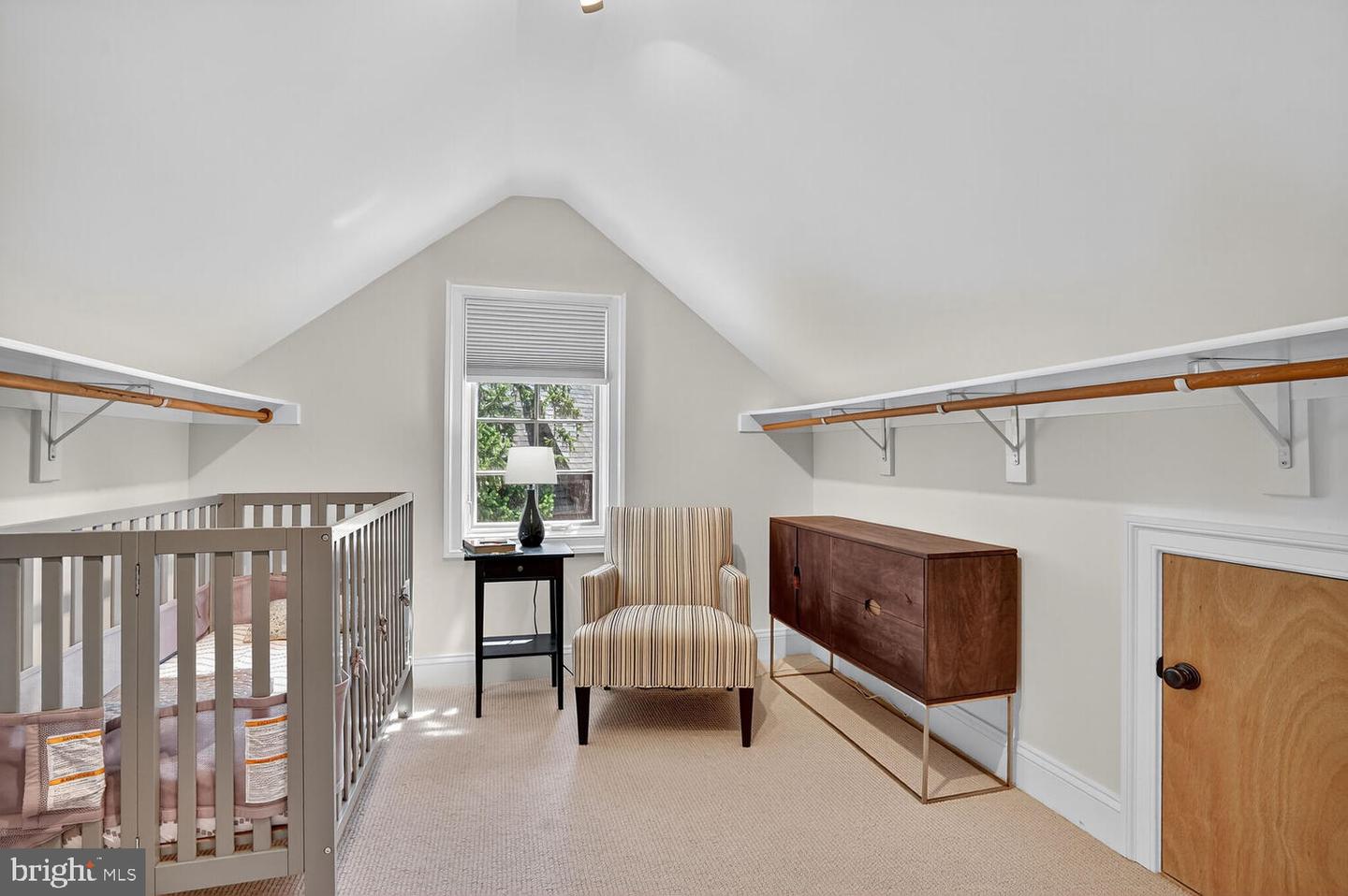 802 BEVERLEY DR, ALEXANDRIA, Virginia 22302, 5 Bedrooms Bedrooms, ,3 BathroomsBathrooms,Residential,For sale,802 BEVERLEY DR,VAAX2047780 MLS # VAAX2047780