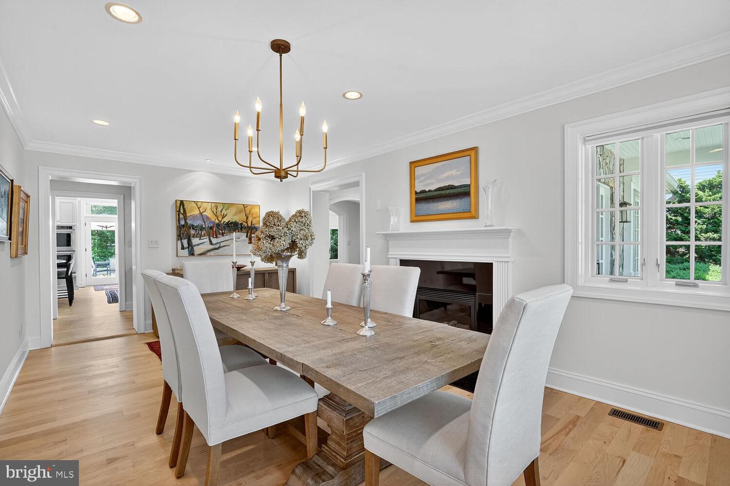 802 BEVERLEY DR, ALEXANDRIA, Virginia 22302, 5 Bedrooms Bedrooms, ,3 BathroomsBathrooms,Residential,For sale,802 BEVERLEY DR,VAAX2047780 MLS # VAAX2047780