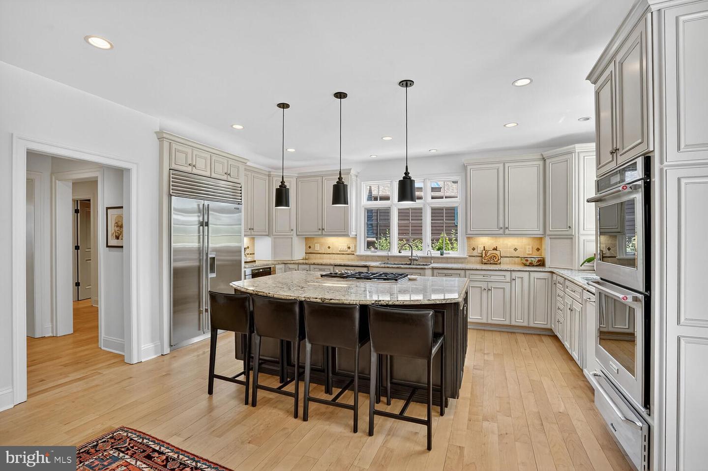 802 BEVERLEY DR, ALEXANDRIA, Virginia 22302, 5 Bedrooms Bedrooms, ,3 BathroomsBathrooms,Residential,For sale,802 BEVERLEY DR,VAAX2047780 MLS # VAAX2047780