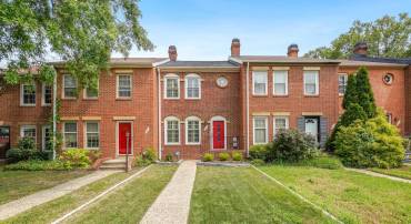 907 FRANKLIN ST, ALEXANDRIA, Virginia 22314, 2 Bedrooms Bedrooms, ,2 BathroomsBathrooms,Residential,For sale,907 FRANKLIN ST,VAAX2047820 MLS # VAAX2047820