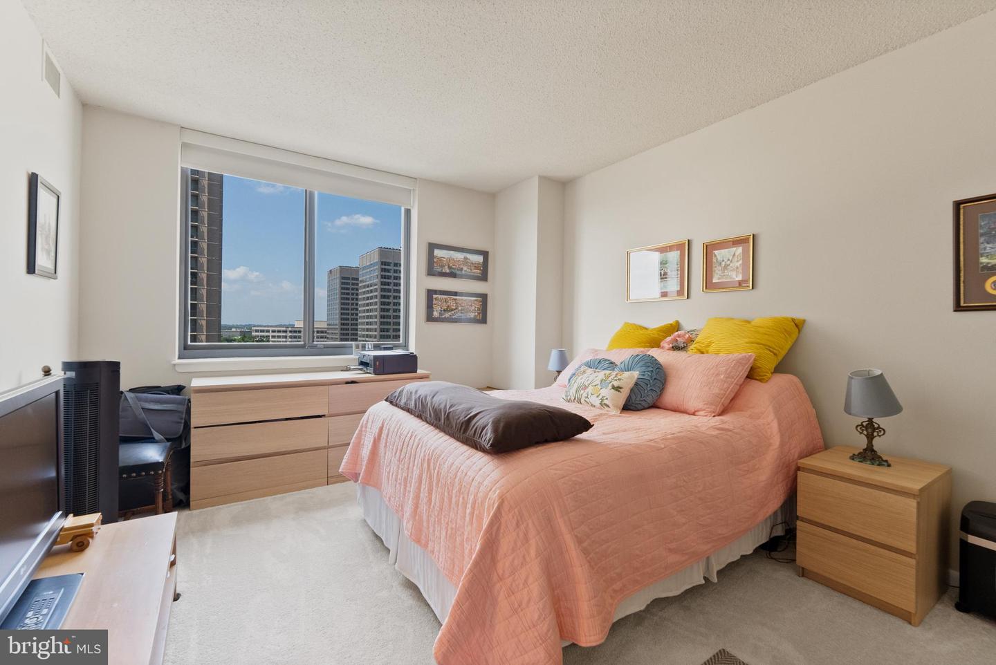5501 SEMINARY RD #804S, FALLS CHURCH, Virginia 22041, 3 Bedrooms Bedrooms, ,2 BathroomsBathrooms,Residential,For sale,5501 SEMINARY RD #804S,VAFX2257536 MLS # VAFX2257536