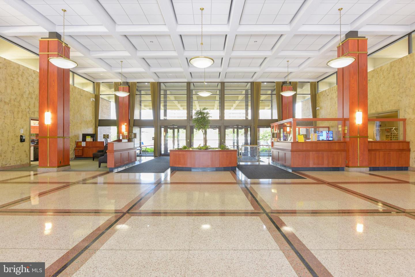 5501 SEMINARY RD #804S, FALLS CHURCH, Virginia 22041, 3 Bedrooms Bedrooms, ,2 BathroomsBathrooms,Residential,For sale,5501 SEMINARY RD #804S,VAFX2257536 MLS # VAFX2257536