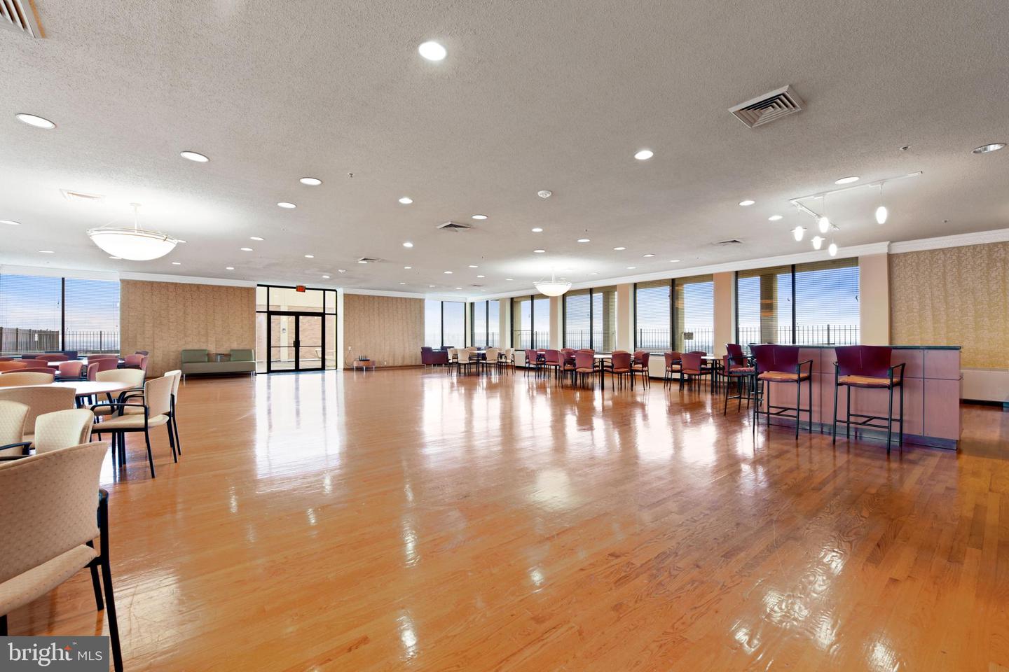 5501 SEMINARY RD #804S, FALLS CHURCH, Virginia 22041, 3 Bedrooms Bedrooms, ,2 BathroomsBathrooms,Residential,For sale,5501 SEMINARY RD #804S,VAFX2257536 MLS # VAFX2257536