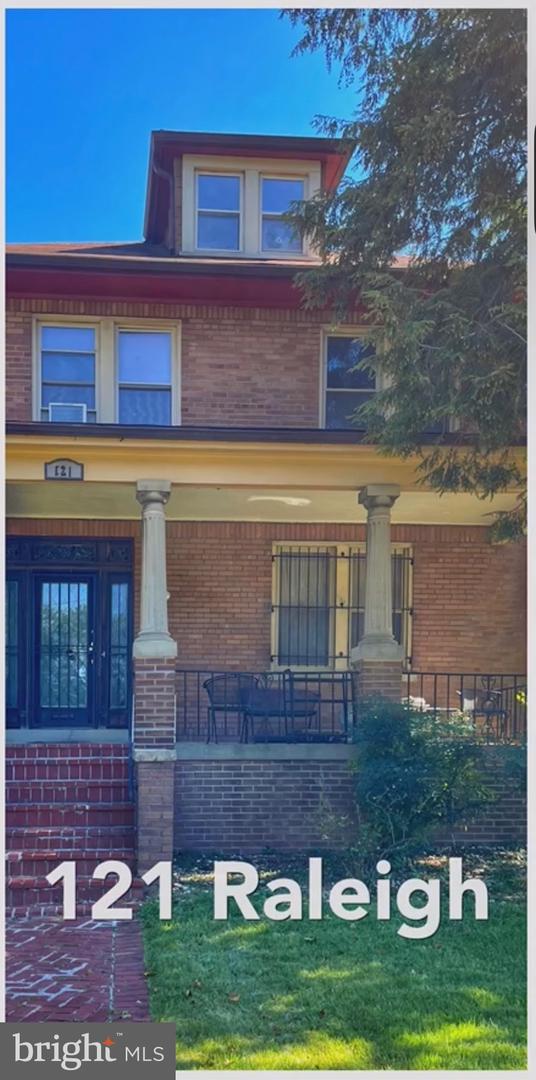 121 RALEIGH ST SE, WASHINGTON, District Of Columbia 20032, 4 Bedrooms Bedrooms, ,1 BathroomBathrooms,Residential,For sale,121 RALEIGH ST SE,DCDC2212032 MLS # DCDC2212032