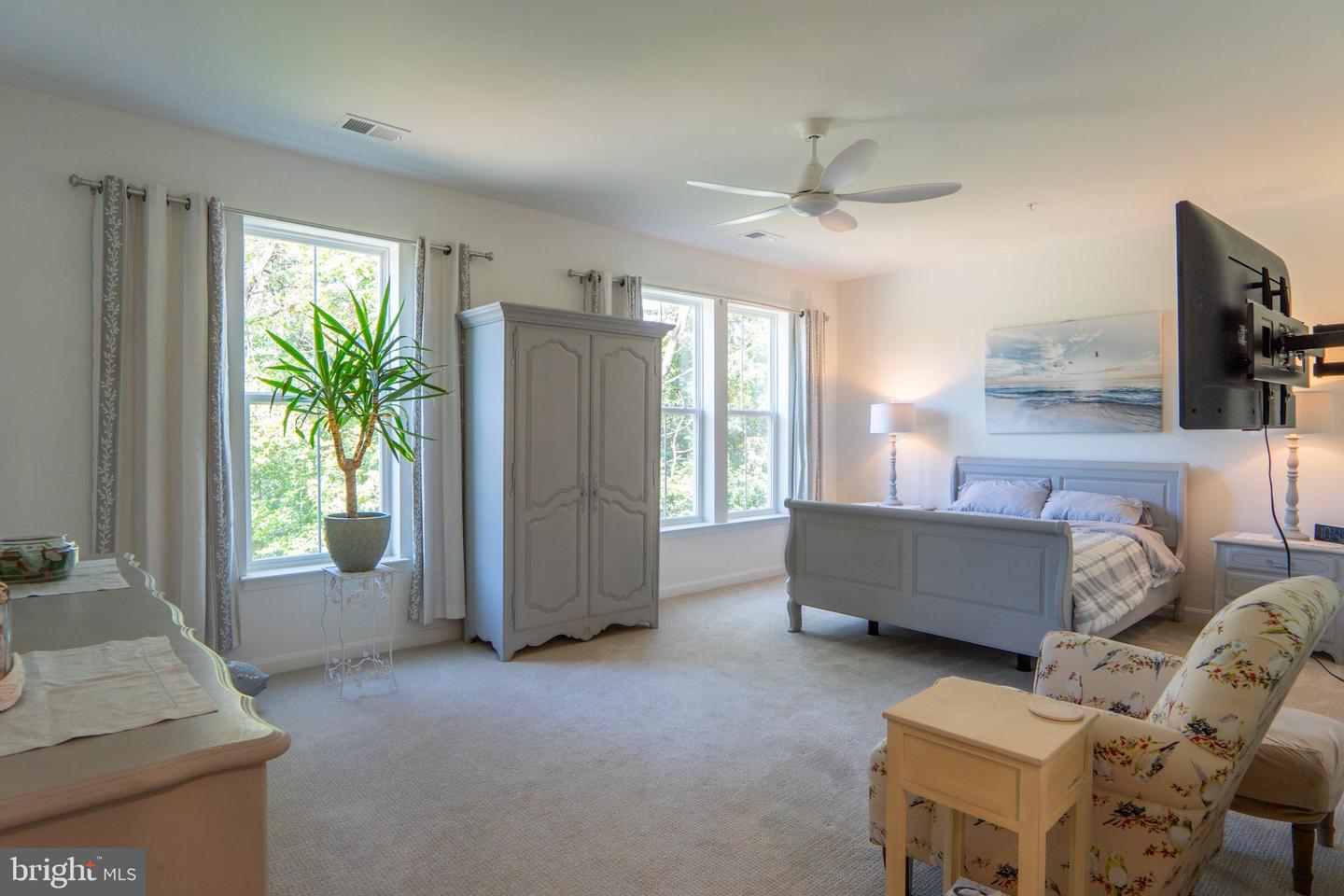13970 ENGLEFIELD DR #303, WOODBRIDGE, Virginia 22193, 2 Bedrooms Bedrooms, 7 Rooms Rooms,2 BathroomsBathrooms,Residential,For sale,13970 ENGLEFIELD DR #303,VAPW2100186 MLS # VAPW2100186