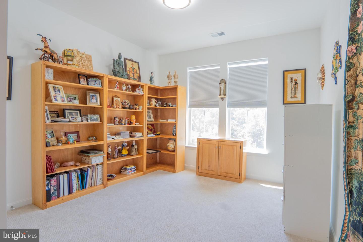 13970 ENGLEFIELD DR #303, WOODBRIDGE, Virginia 22193, 2 Bedrooms Bedrooms, 7 Rooms Rooms,2 BathroomsBathrooms,Residential,For sale,13970 ENGLEFIELD DR #303,VAPW2100186 MLS # VAPW2100186