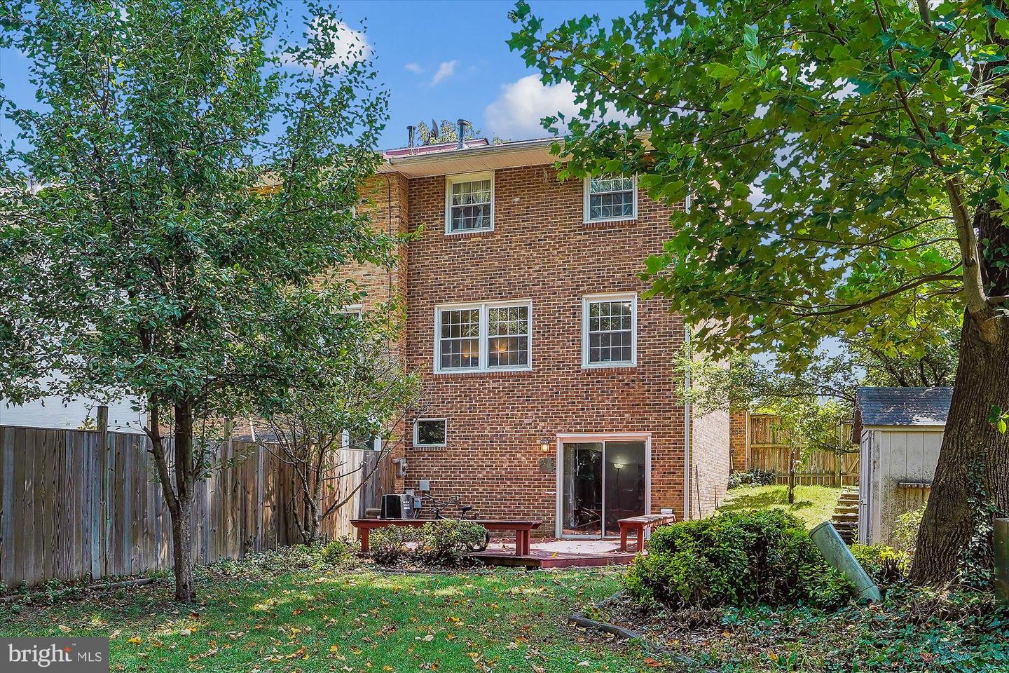 14824 PALMERSTON SQ, CENTREVILLE, Virginia 20120, 3 Bedrooms Bedrooms, ,2 BathroomsBathrooms,Residential,For sale,14824 PALMERSTON SQ,VAFX2258082 MLS # VAFX2258082