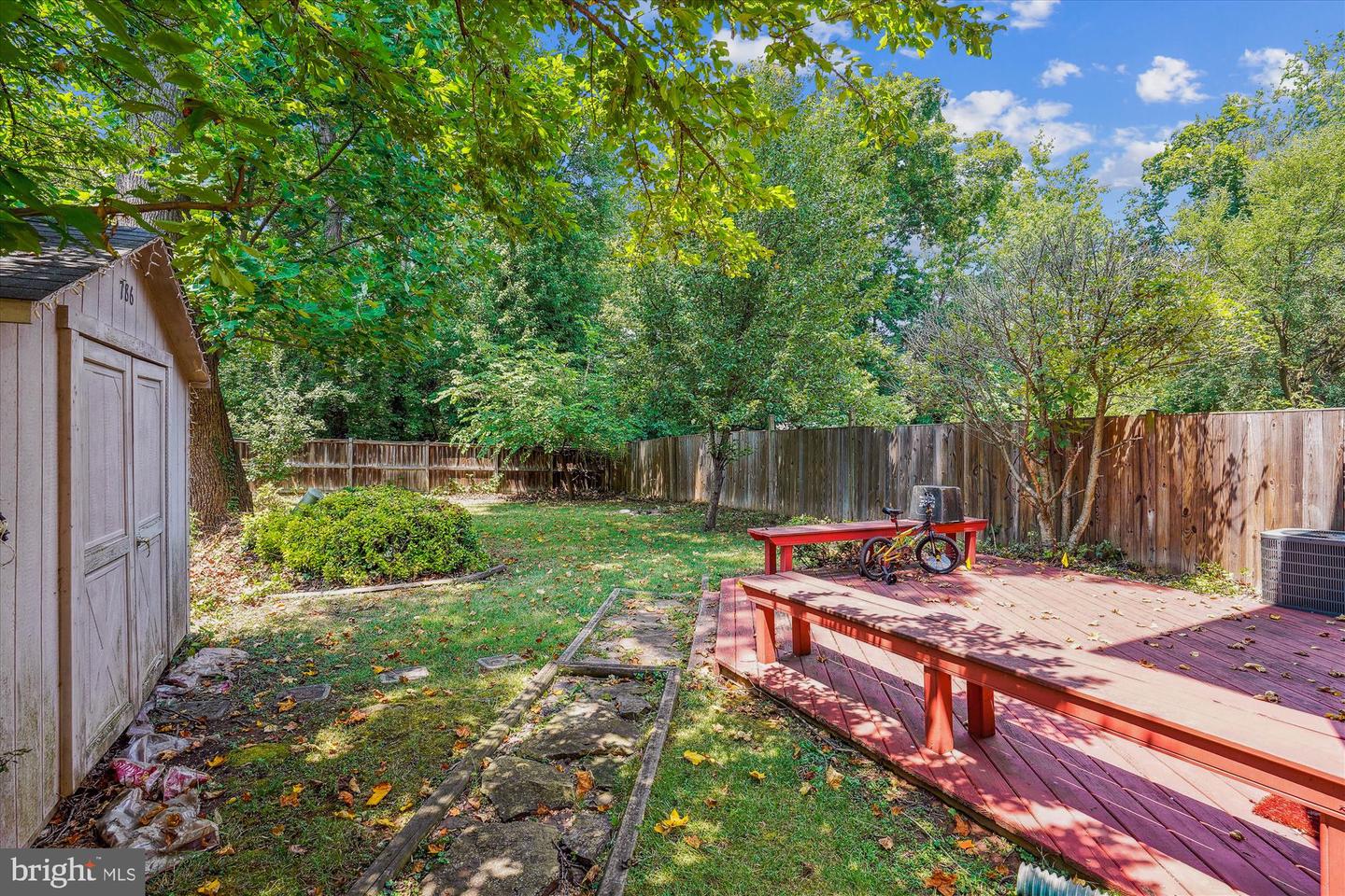 14824 PALMERSTON SQ, CENTREVILLE, Virginia 20120, 3 Bedrooms Bedrooms, ,2 BathroomsBathrooms,Residential,For sale,14824 PALMERSTON SQ,VAFX2258082 MLS # VAFX2258082