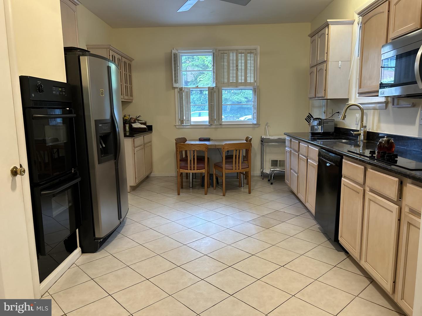 2735 S GROVE ST, ARLINGTON, Virginia 22202, 4 Bedrooms Bedrooms, 9 Rooms Rooms,2 BathroomsBathrooms,Residential,For sale,2735 S GROVE ST,VAAR2061580 MLS # VAAR2061580
