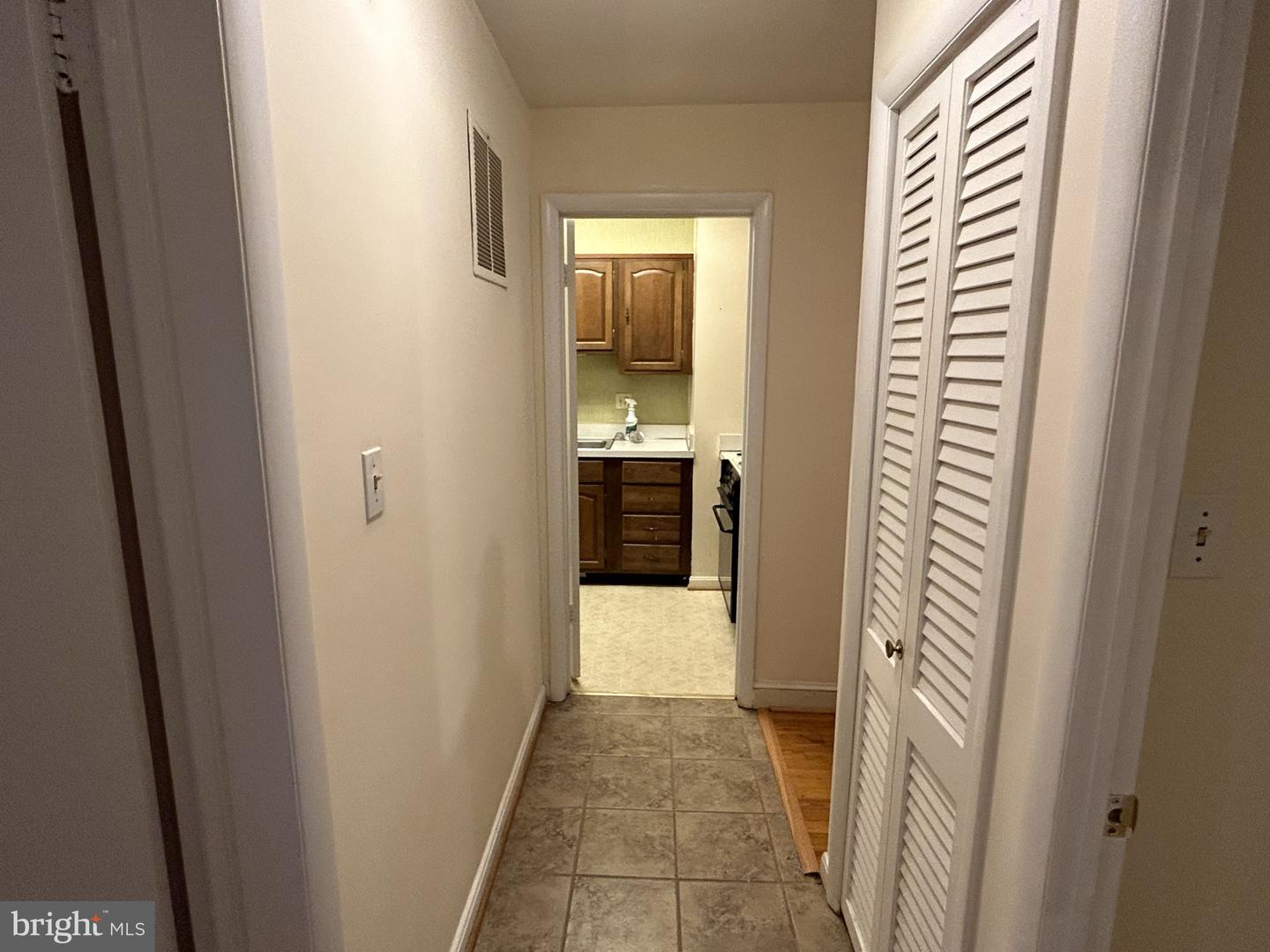 2735 S GROVE ST, ARLINGTON, Virginia 22202, 4 Bedrooms Bedrooms, 9 Rooms Rooms,2 BathroomsBathrooms,Residential,For sale,2735 S GROVE ST,VAAR2061580 MLS # VAAR2061580