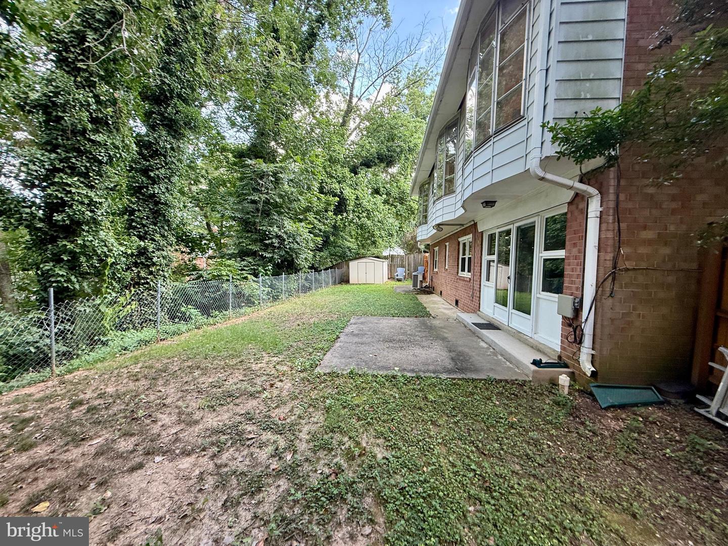2735 S GROVE ST, ARLINGTON, Virginia 22202, 4 Bedrooms Bedrooms, 9 Rooms Rooms,2 BathroomsBathrooms,Residential,For sale,2735 S GROVE ST,VAAR2061580 MLS # VAAR2061580