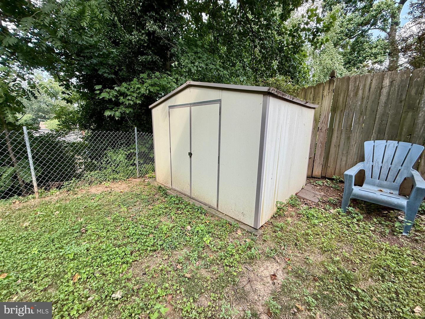 2735 S GROVE ST, ARLINGTON, Virginia 22202, 4 Bedrooms Bedrooms, 9 Rooms Rooms,2 BathroomsBathrooms,Residential,For sale,2735 S GROVE ST,VAAR2061580 MLS # VAAR2061580