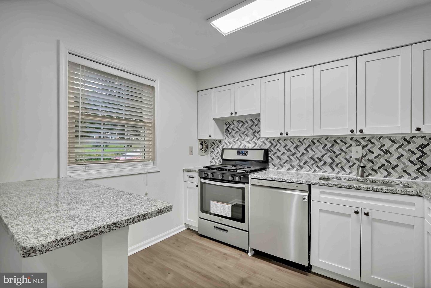 11149 LITTLEBROOK LN, FAIRFAX, Virginia 22030, 2 Bedrooms Bedrooms, ,1 BathroomBathrooms,Residential,For sale,11149 LITTLEBROOK LN,VAFC2006702 MLS # VAFC2006702