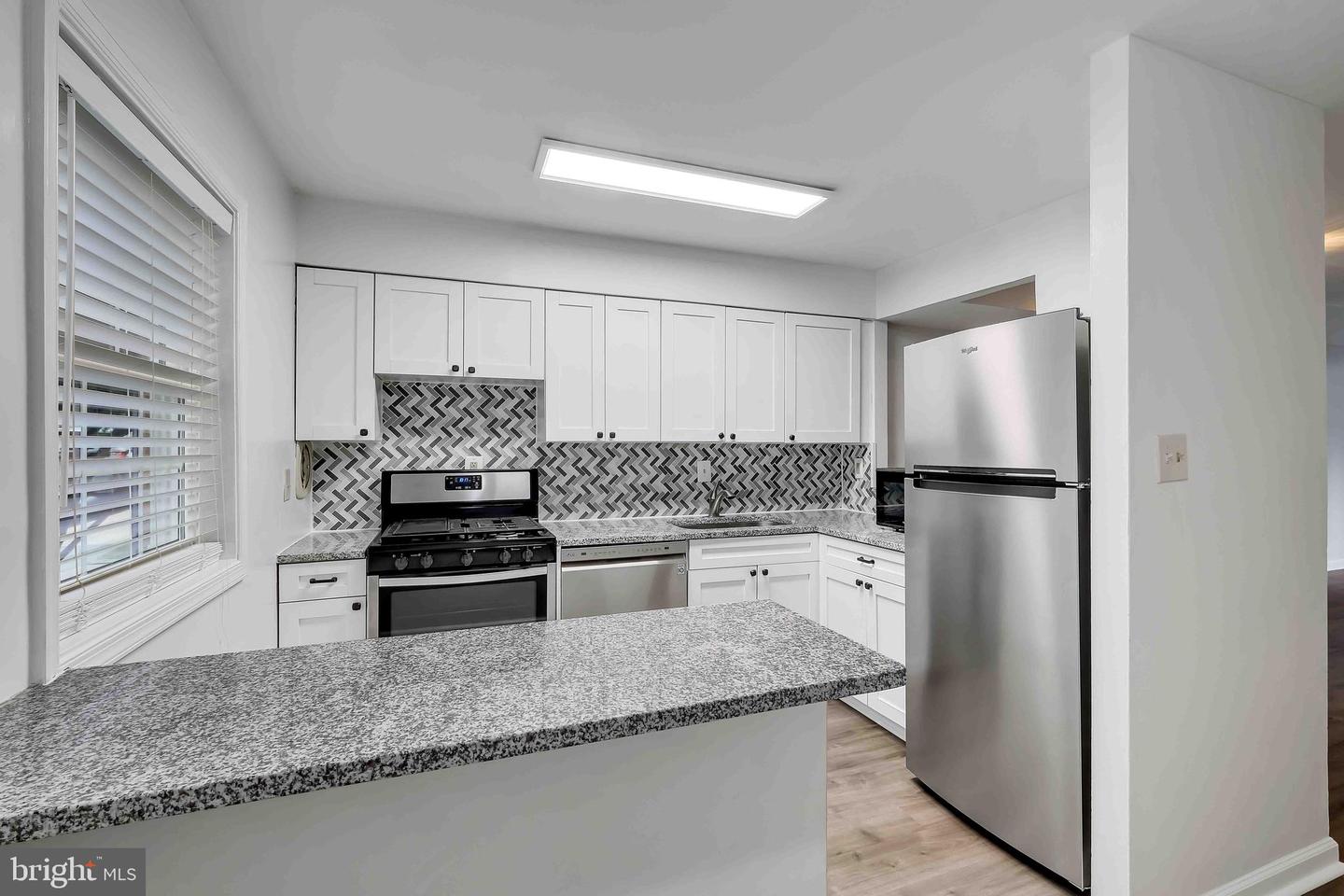 11149 LITTLEBROOK LN, FAIRFAX, Virginia 22030, 2 Bedrooms Bedrooms, ,1 BathroomBathrooms,Residential,For sale,11149 LITTLEBROOK LN,VAFC2006702 MLS # VAFC2006702