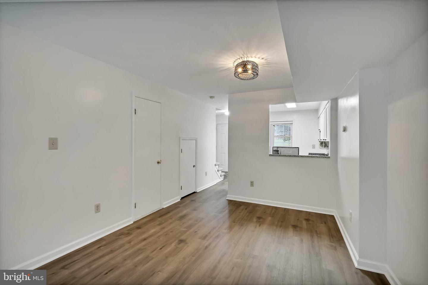 11149 LITTLEBROOK LN, FAIRFAX, Virginia 22030, 2 Bedrooms Bedrooms, ,1 BathroomBathrooms,Residential,For sale,11149 LITTLEBROOK LN,VAFC2006702 MLS # VAFC2006702