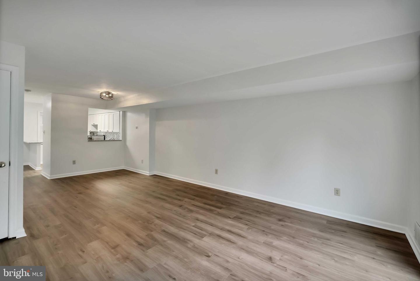 11149 LITTLEBROOK LN, FAIRFAX, Virginia 22030, 2 Bedrooms Bedrooms, ,1 BathroomBathrooms,Residential,For sale,11149 LITTLEBROOK LN,VAFC2006702 MLS # VAFC2006702