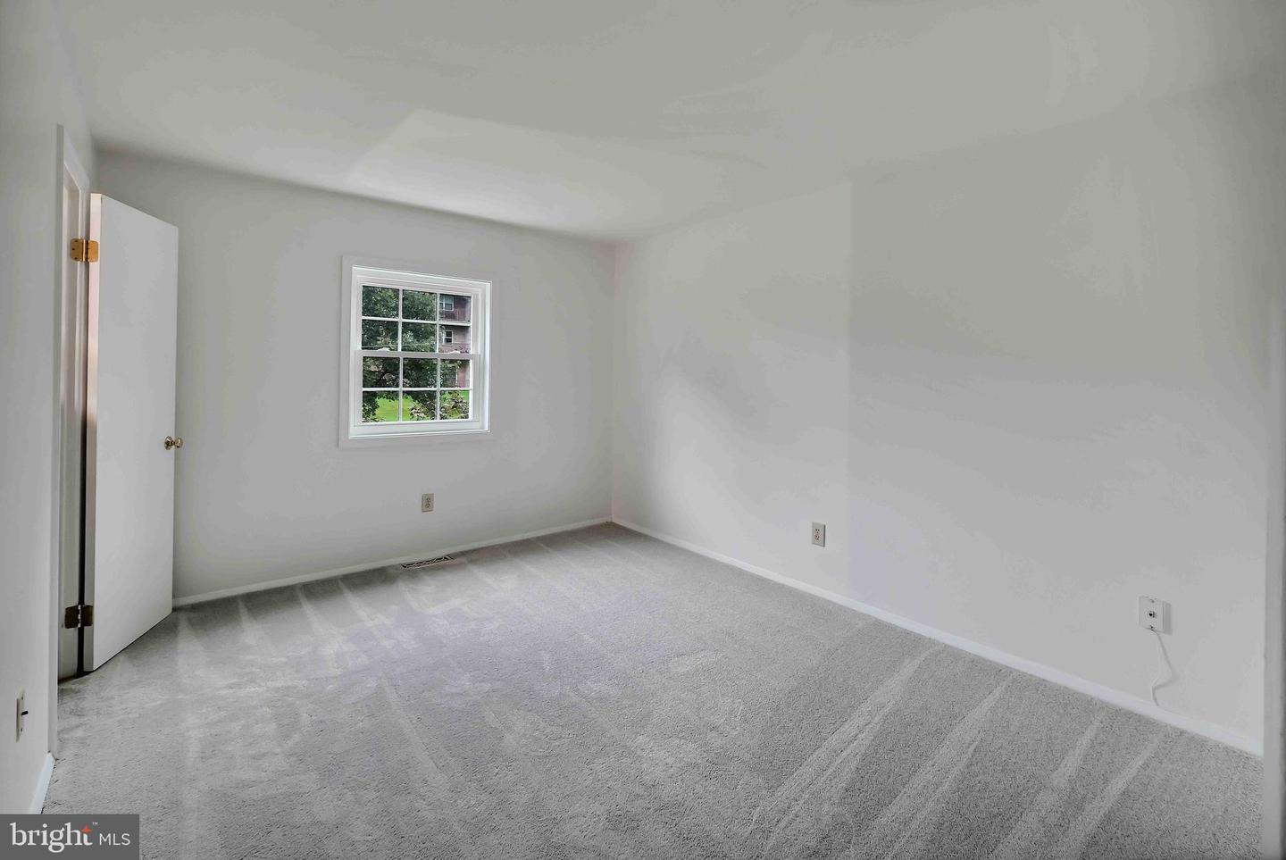 11149 LITTLEBROOK LN, FAIRFAX, Virginia 22030, 2 Bedrooms Bedrooms, ,1 BathroomBathrooms,Residential,For sale,11149 LITTLEBROOK LN,VAFC2006702 MLS # VAFC2006702