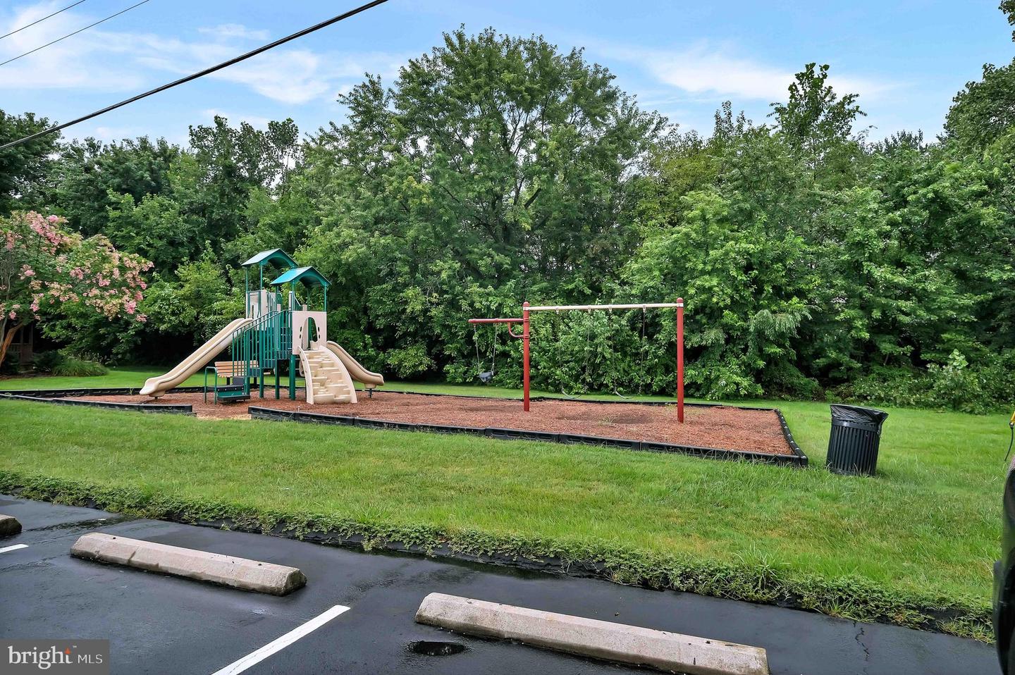 11149 LITTLEBROOK LN, FAIRFAX, Virginia 22030, 2 Bedrooms Bedrooms, ,1 BathroomBathrooms,Residential,For sale,11149 LITTLEBROOK LN,VAFC2006702 MLS # VAFC2006702