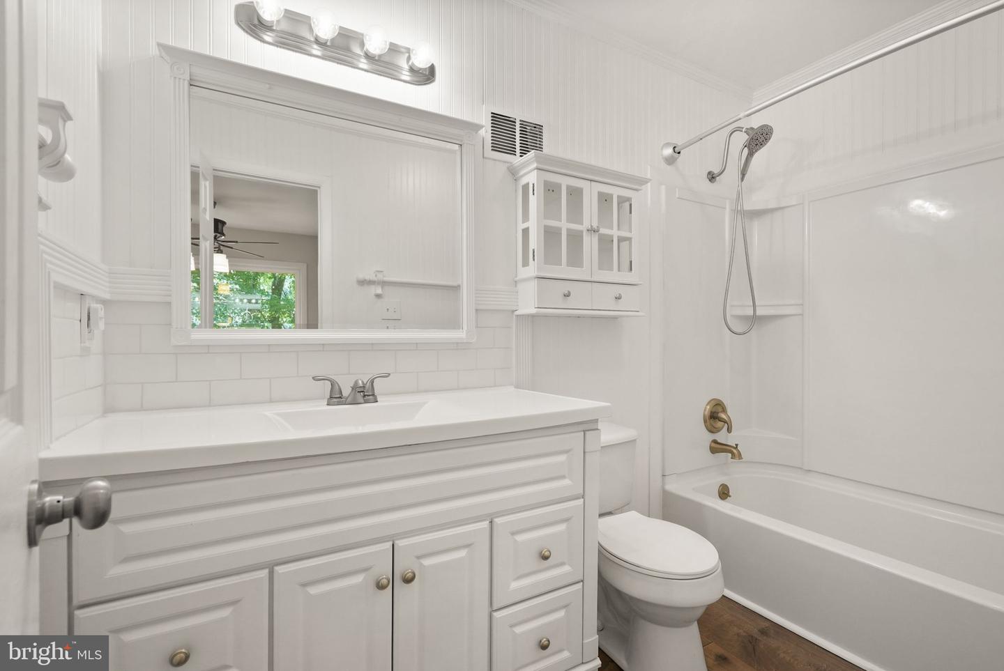 5612 RAIDER DR, WARRENTON, Virginia 20187, 3 Bedrooms Bedrooms, ,2 BathroomsBathrooms,Residential,For sale,5612 RAIDER DR,VAFQ2017676 MLS # VAFQ2017676