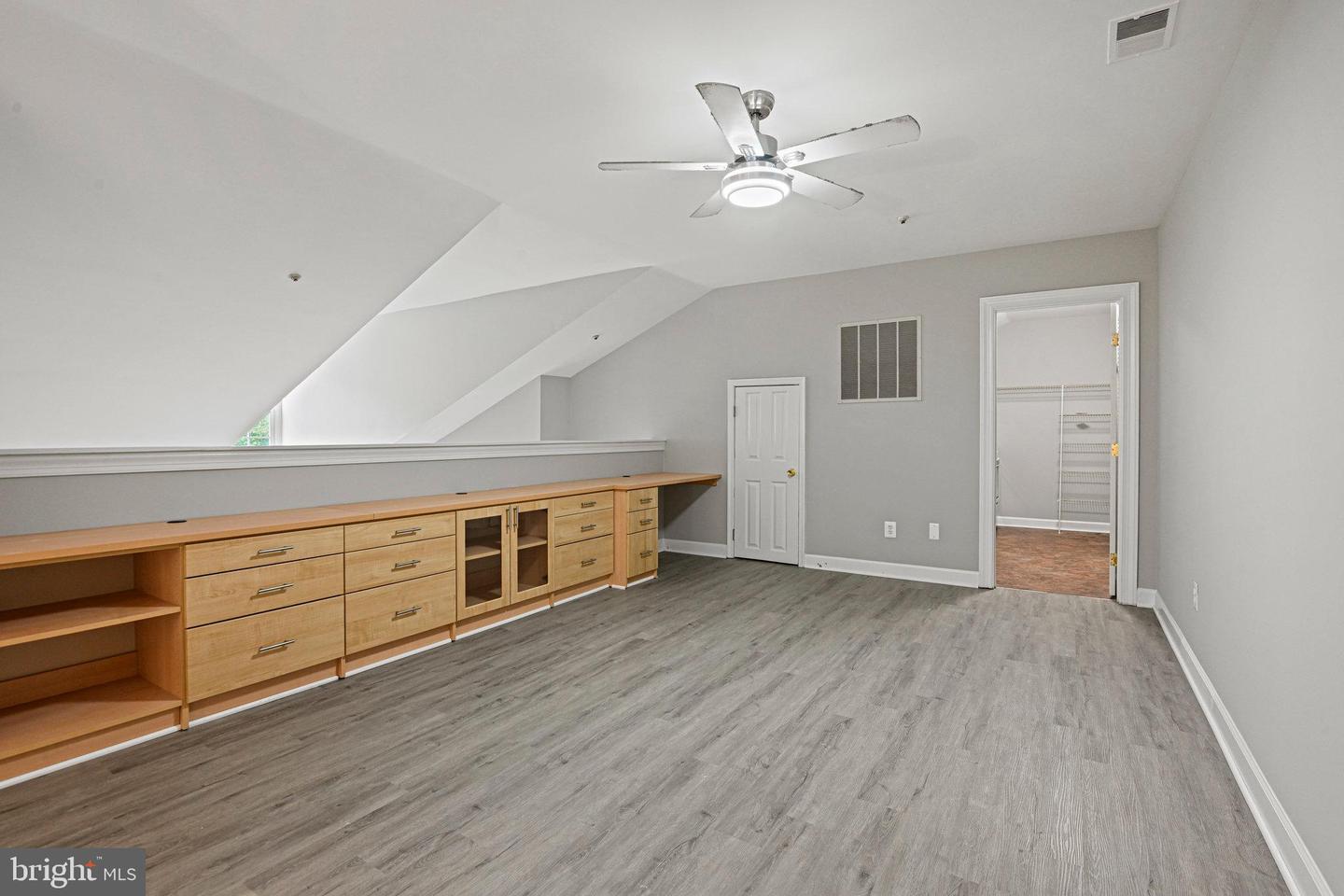 12217 FAIRFIELD HOUSE DR #112A, FAIRFAX, Virginia 22033, 2 Bedrooms Bedrooms, ,3 BathroomsBathrooms,Residential,For sale,12217 FAIRFIELD HOUSE DR #112A,VAFX2258376 MLS # VAFX2258376